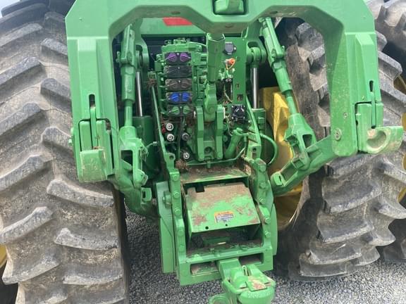 Image of John Deere 8R 370 equipment image 4