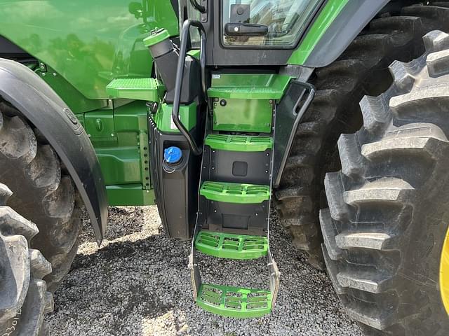 Image of John Deere 8R 370 equipment image 4