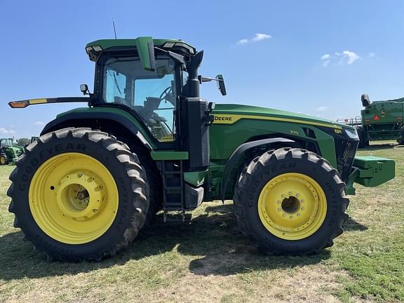 Image of John Deere 8R 370 equipment image 3