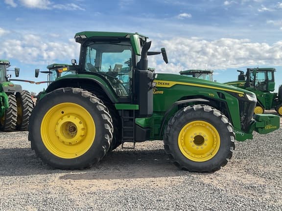 Image of John Deere 8R 370 equipment image 2