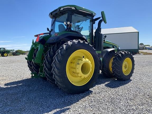 Image of John Deere 8R 370 equipment image 4