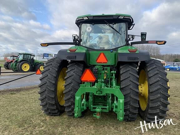Image of John Deere 8R 370 equipment image 2