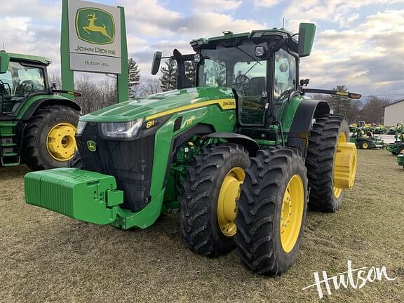 Image of John Deere 8R 370 equipment image 4