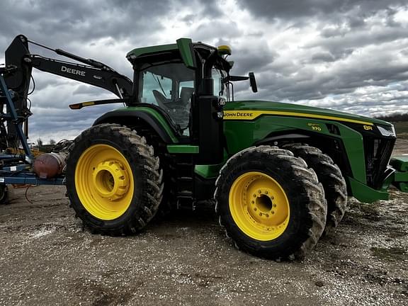 Image of John Deere 8R 370 Primary image