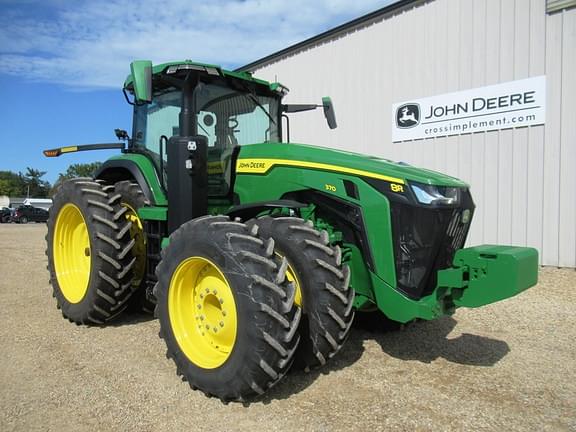 Image of John Deere 8R 370 equipment image 4