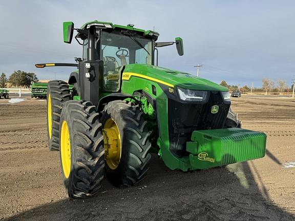 Image of John Deere 8R 370 equipment image 1