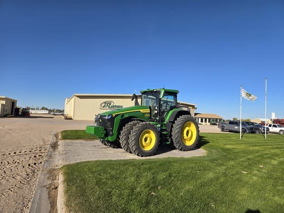Image of John Deere 8R 370 equipment image 1