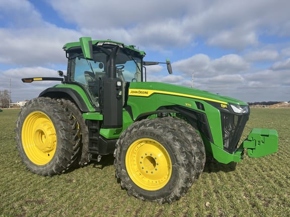 2023 John Deere 8R 370 Equipment Image0