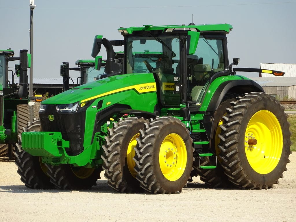 Main image John Deere 8R 370