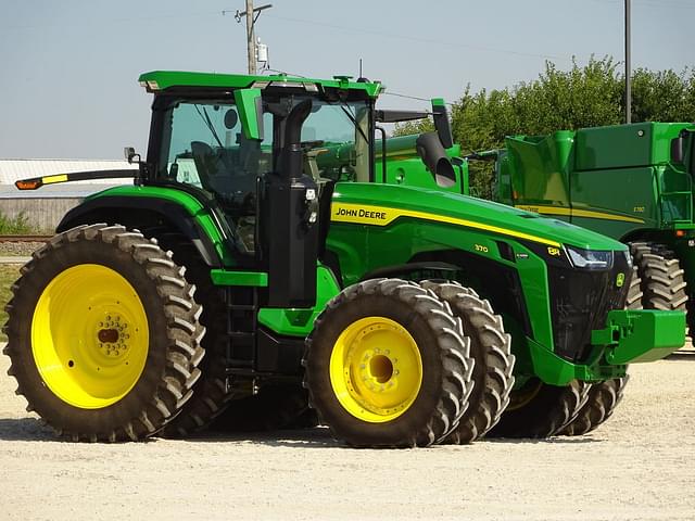 Image of John Deere 8R 370 equipment image 1