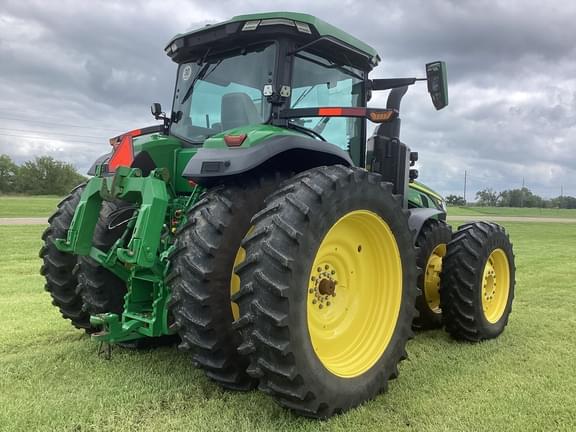 Image of John Deere 8R 370 equipment image 3
