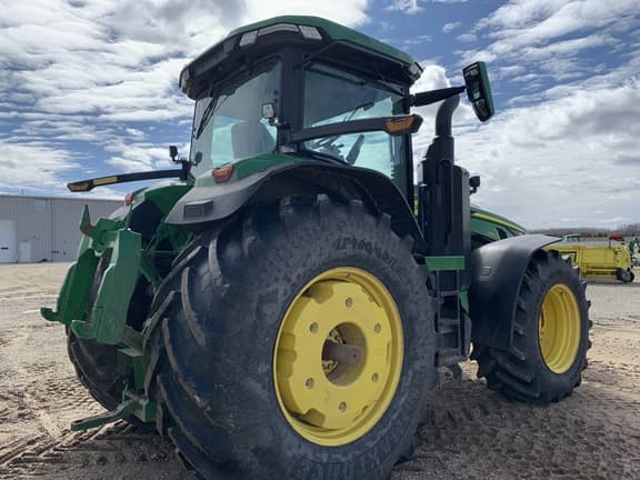 Image of John Deere 8R 370 equipment image 2
