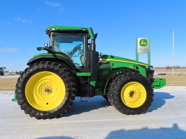 Image of John Deere 8R 370 equipment image 2