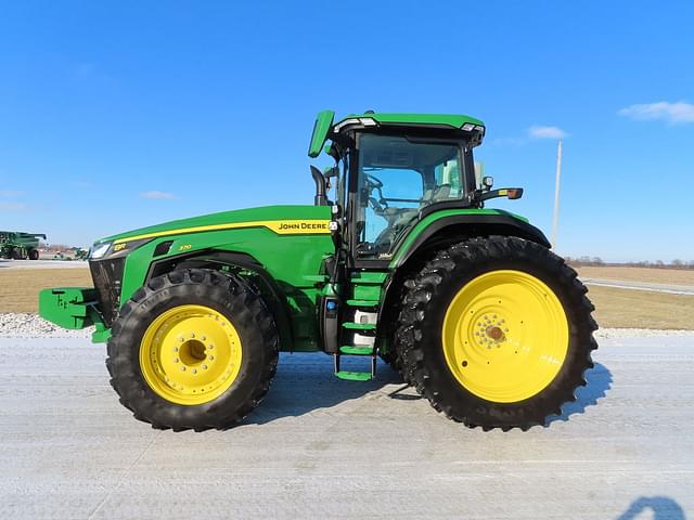 Image of John Deere 8R 370 equipment image 1