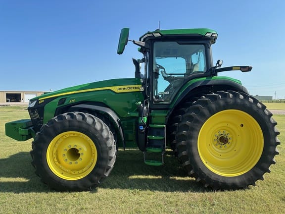2023 John Deere 8R 370 Equipment Image0