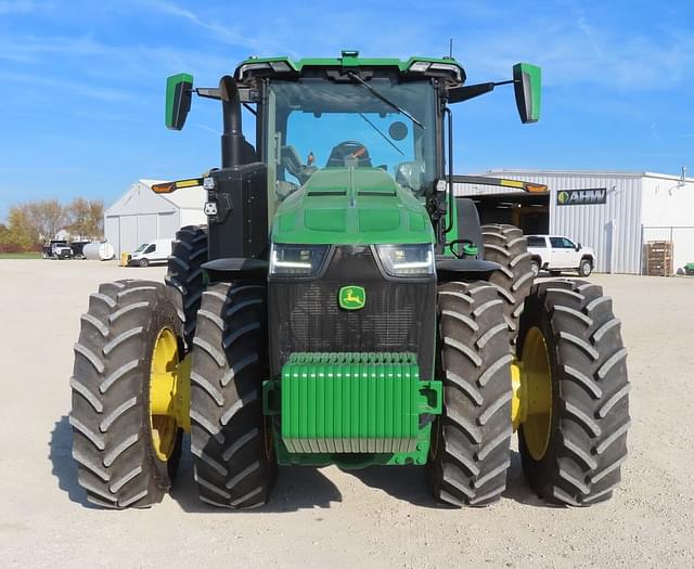 Image of John Deere 8R 370 equipment image 4