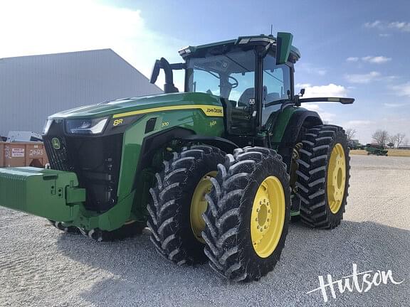 Image of John Deere 8R 370 equipment image 1