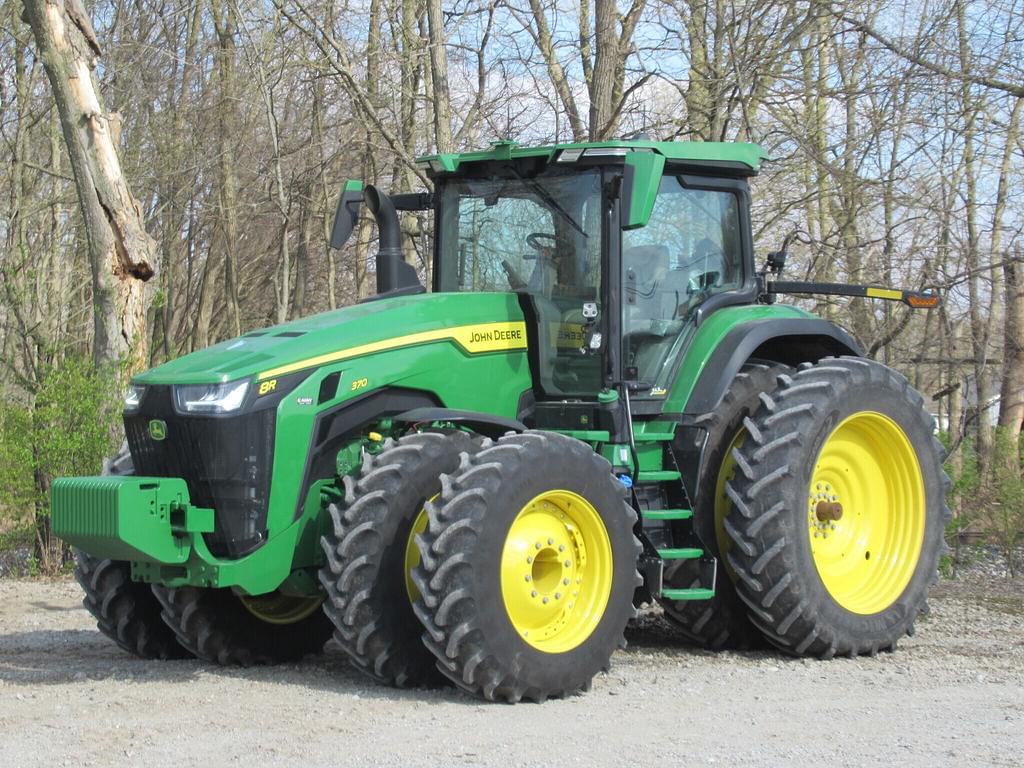 Image of John Deere 8R 370 Primary image