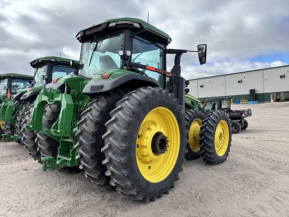 Image of John Deere 8R 370 equipment image 2