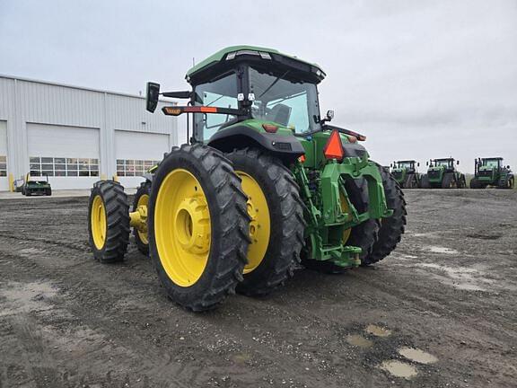 Image of John Deere 8R 370 equipment image 2