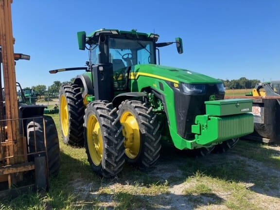 2023 John Deere 8R 370 Equipment Image0