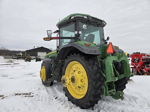Image of John Deere 8R 370 equipment image 2