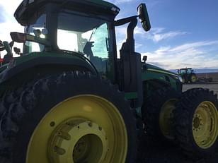 Main image John Deere 8R 370 3