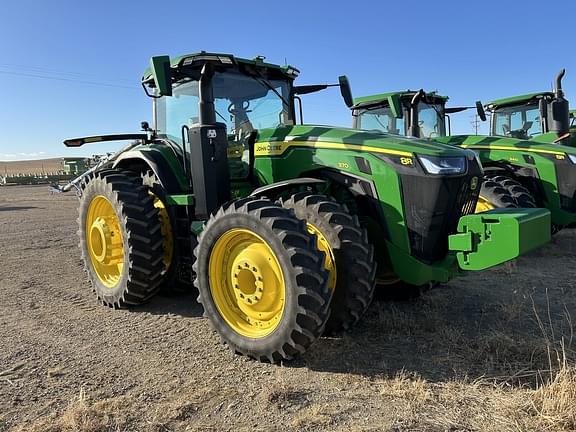 Image of John Deere 8R 370 equipment image 1