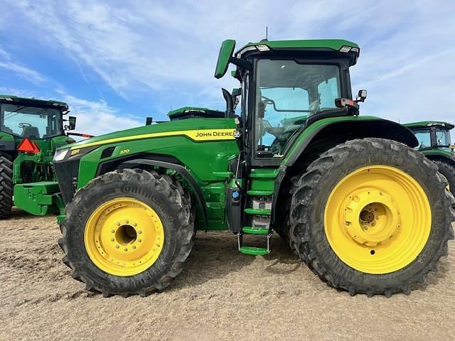 Image of John Deere 8R 370 equipment image 2