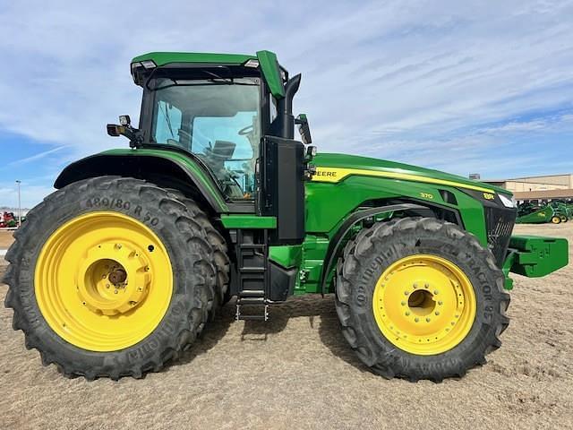 Image of John Deere 8R 370 equipment image 3