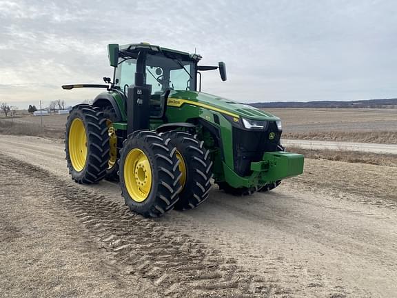 Image of John Deere 8R 370 equipment image 1