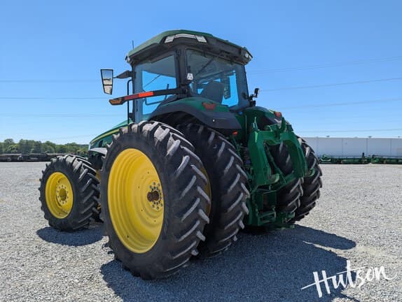 Image of John Deere 8R 370 equipment image 2