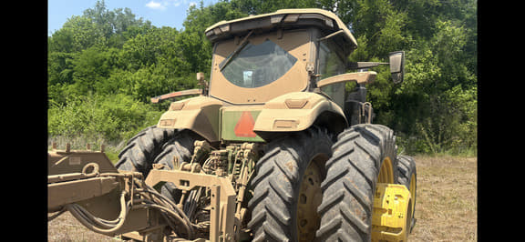 Image of John Deere 8R 370 equipment image 4