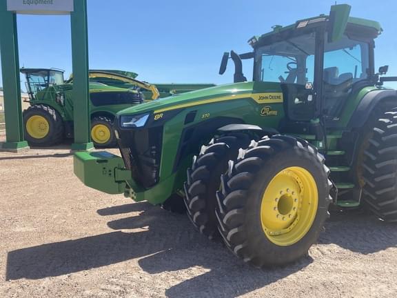 Image of John Deere 8R 370 equipment image 1