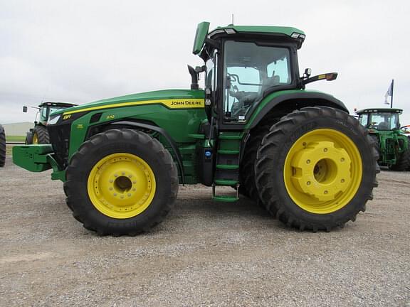 Image of John Deere 8R 370 equipment image 1