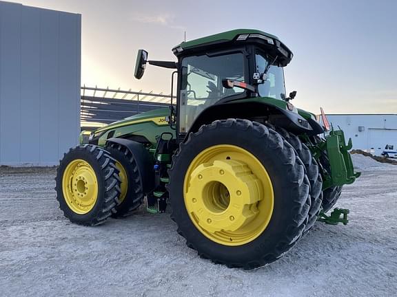 Image of John Deere 8R 370 equipment image 2