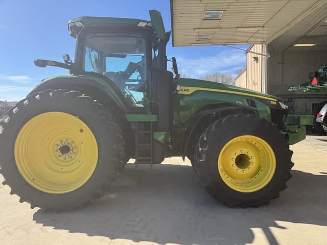 Image of John Deere 8R 370 equipment image 3