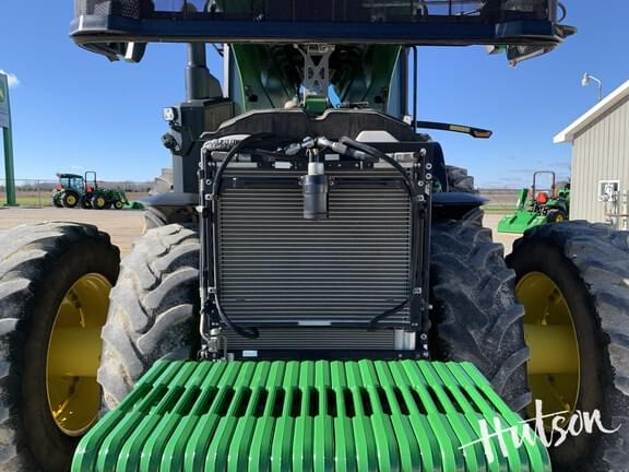 Image of John Deere 8R 370 equipment image 4