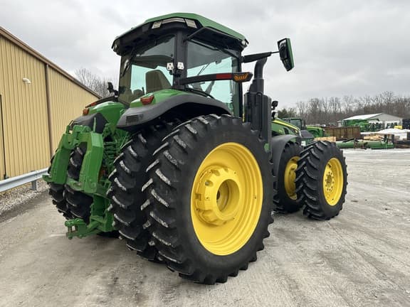 Image of John Deere 8R 370 equipment image 2