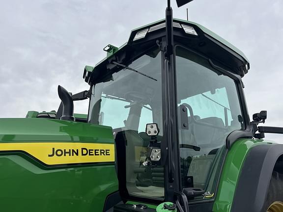 Image of John Deere 8R 370 equipment image 4