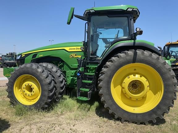 Image of John Deere 8R 370 equipment image 4