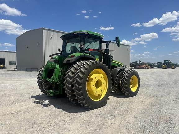 Image of John Deere 8R 370 equipment image 4