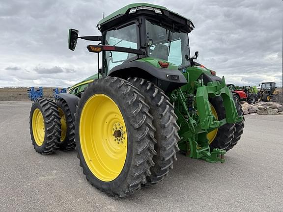 Image of John Deere 8R 370 equipment image 2