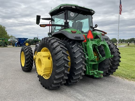 Image of John Deere 8R 370 equipment image 1
