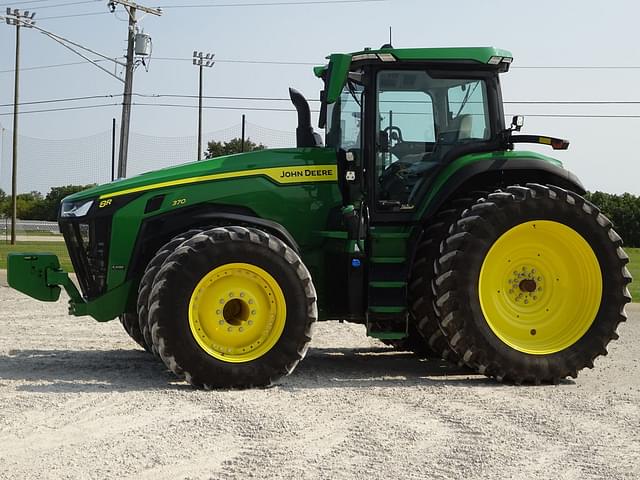 Image of John Deere 8R 370 equipment image 1