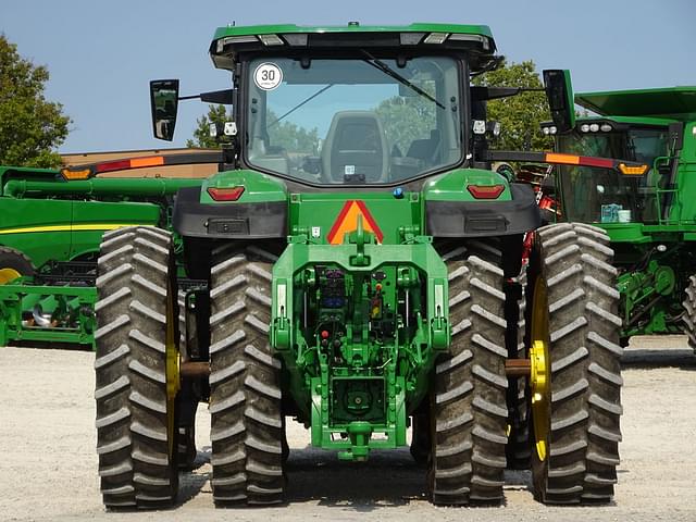 Image of John Deere 8R 370 equipment image 3