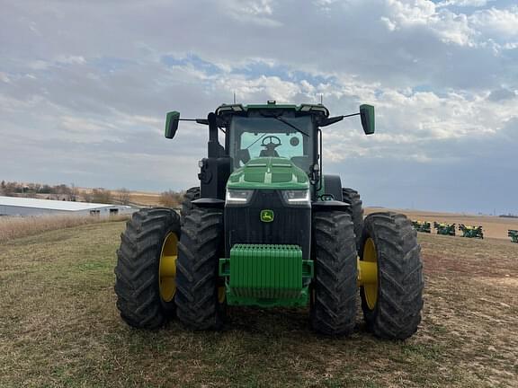 Image of John Deere 8R 370 equipment image 2