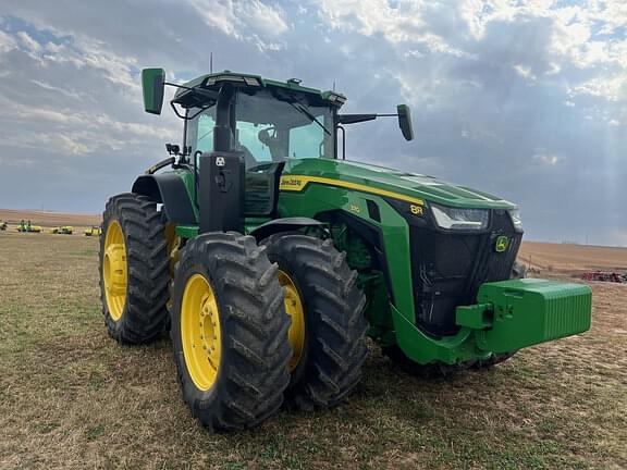 Image of John Deere 8R 370 equipment image 3