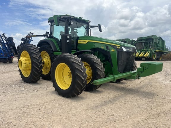 2023 John Deere 8R 370 Equipment Image0