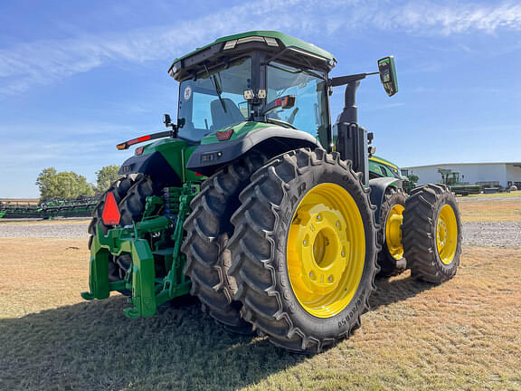 Image of John Deere 8R 370 equipment image 4